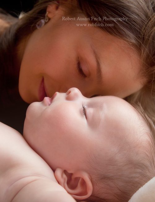 Beautiful newborn baby photos & pictures