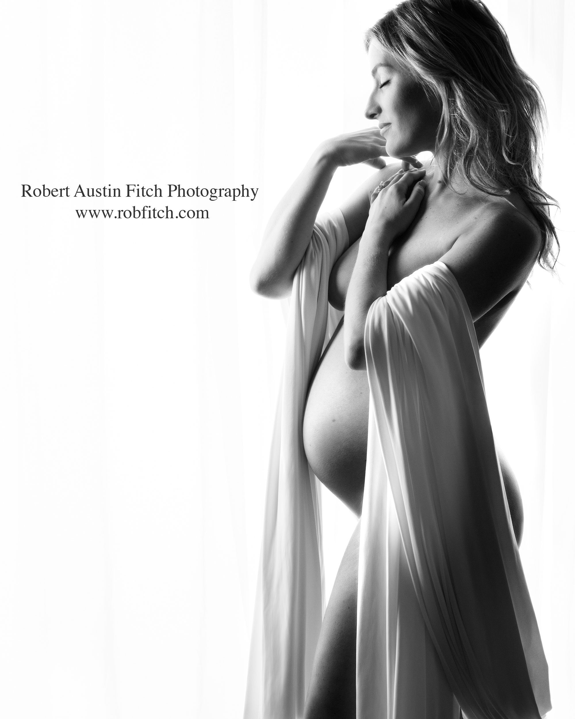 Artistic B&W Silhouette Maternity Photo by Robert Austin Fitch Photography